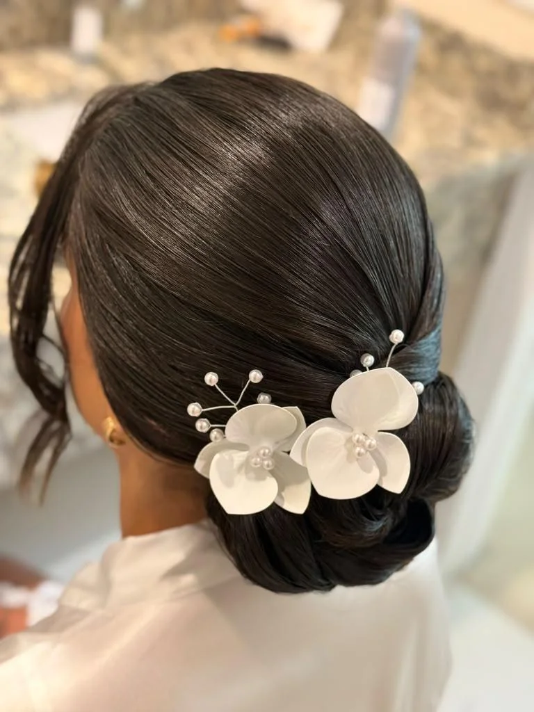 Updos by Miriã Cotrim