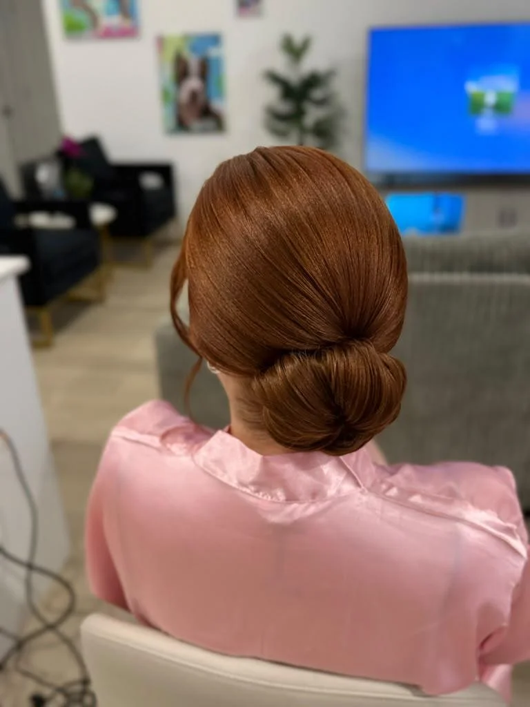 Updos by Miriã Cotrim