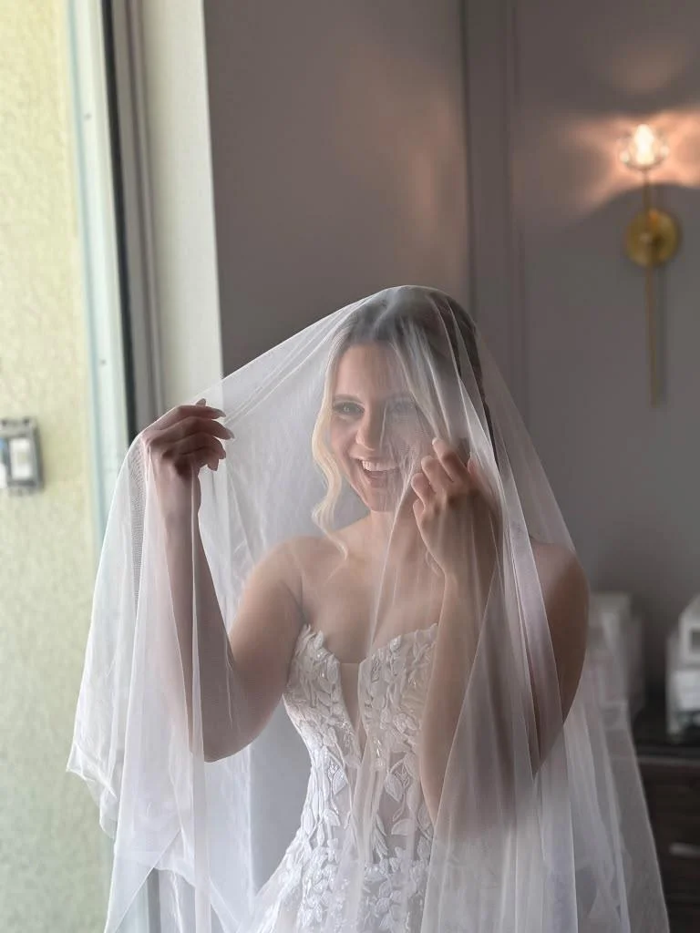 Brides by Miriã Cotrim