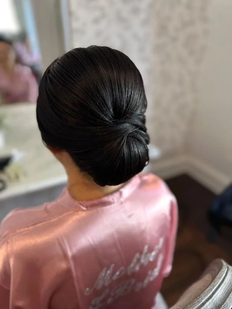 Updos by Miriã Cotrim