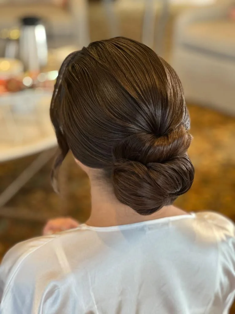 Updos by Miriã Cotrim